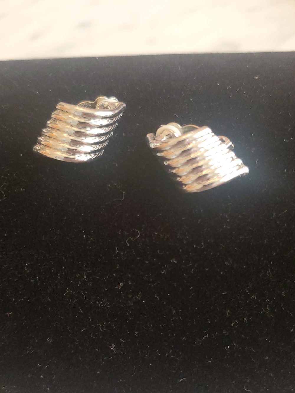 Vintage White Gold Tone Wavy Ribbed Clip On Earrings